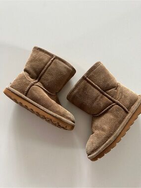 Bear Paw Kids' Elle Zip Short Water Resistant Boot Toddler/Little Kid “Ugg”